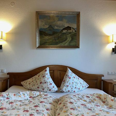 Jenneweinhof Hotell Tux Eksteriør bilde