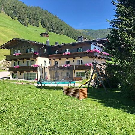 Jenneweinhof Hotell Tux Eksteriør bilde