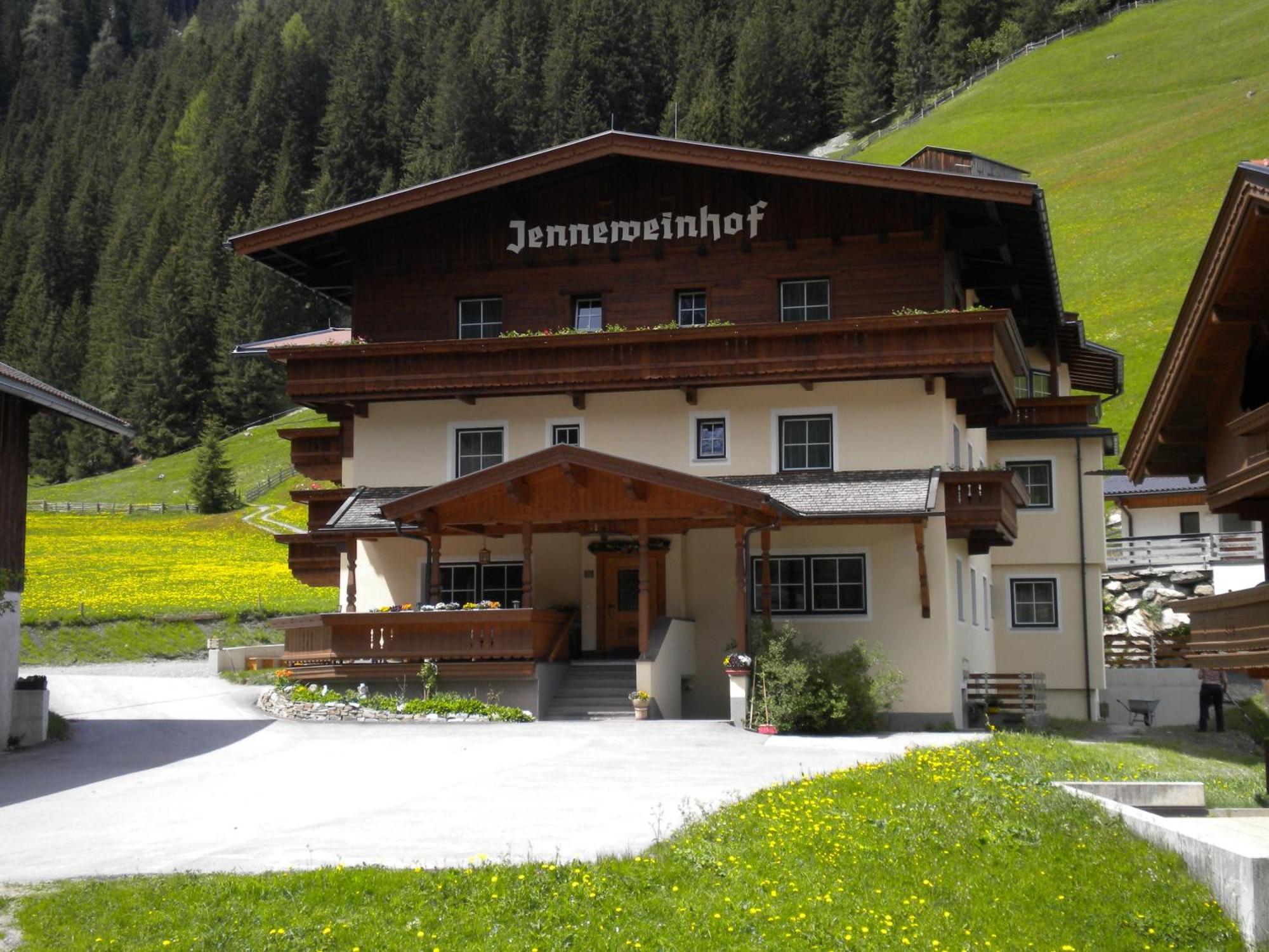 Jenneweinhof Hotell Tux Eksteriør bilde